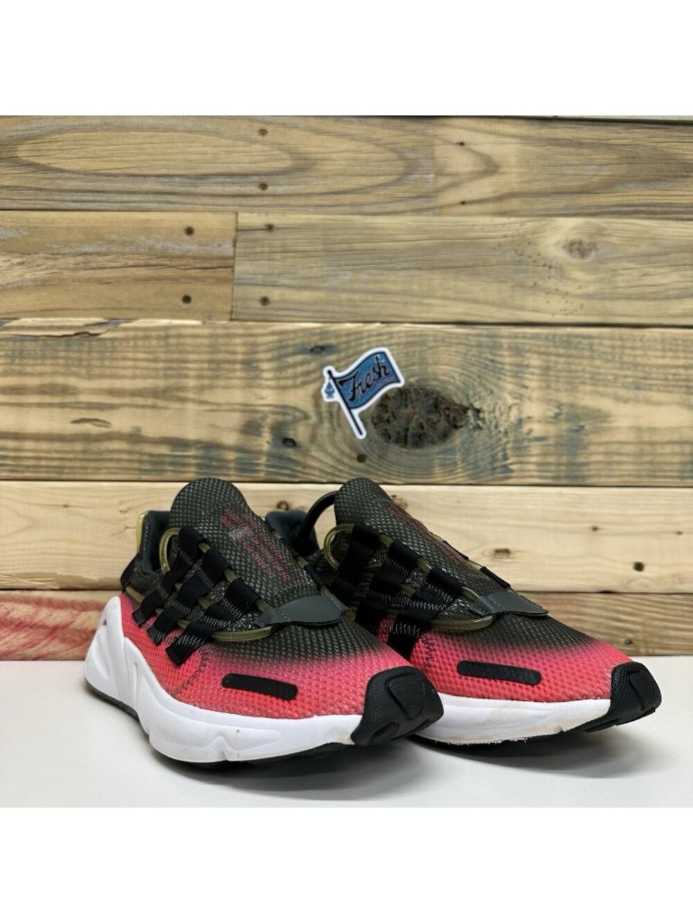Adidas Originals LXCON Athletic Running Shoes Men's Size 8.5 Core Black & Red